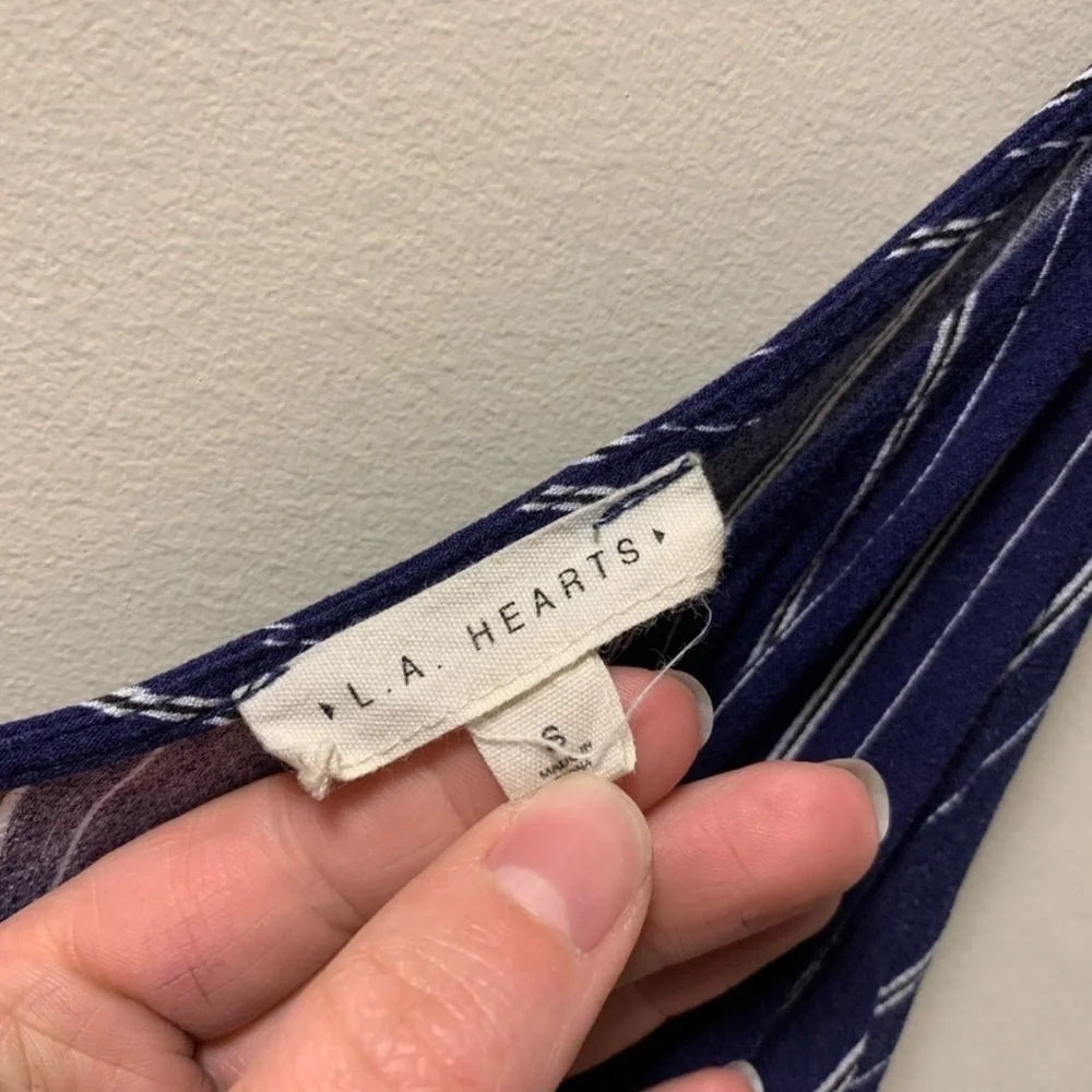 La Hearts Navy Striped v-neck Jumpsuit size small - Picture 3 of 8